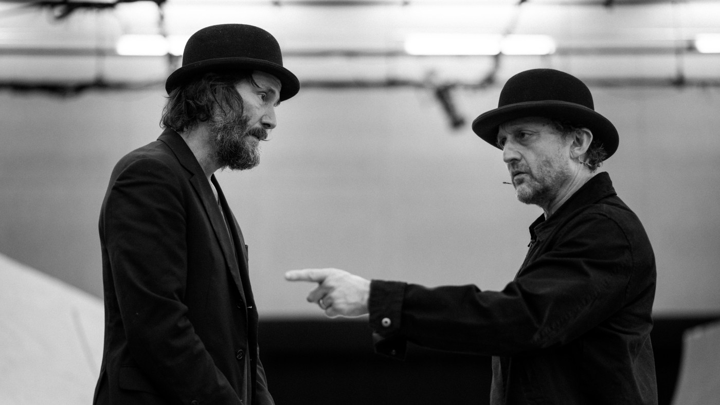 Keanu Reeves et Alex Winter partent dans une nouvelle excellente aventure: `` En attente de Godot ''