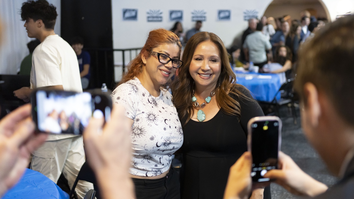 Les démocrates sont confrontés à un «moment d'extinction» alors que les stratèges les poussent sur de nouvelles plateformes