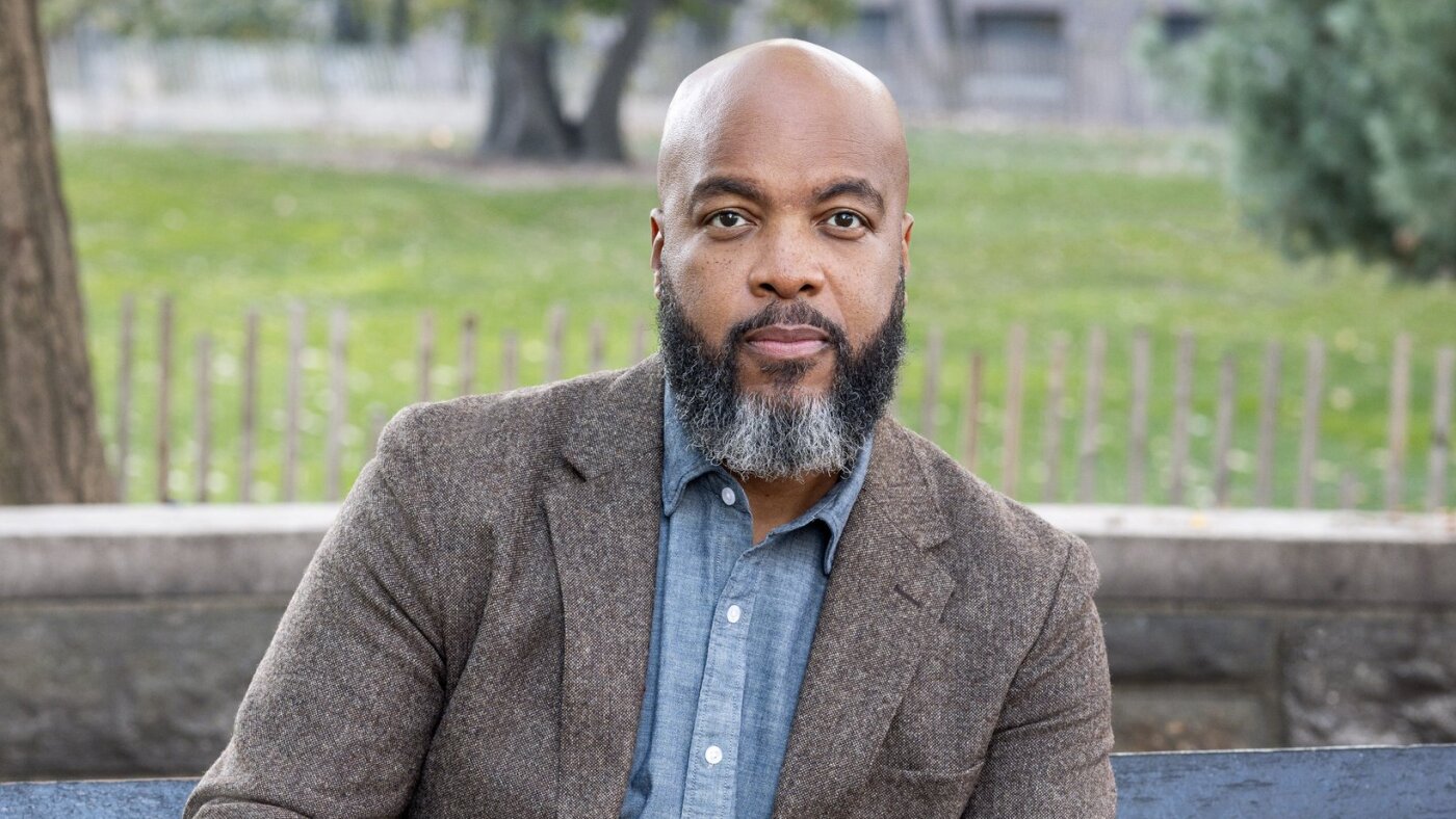 Raconter des histoires de décès de violence armée a presque coûté à ce journaliste sa vie