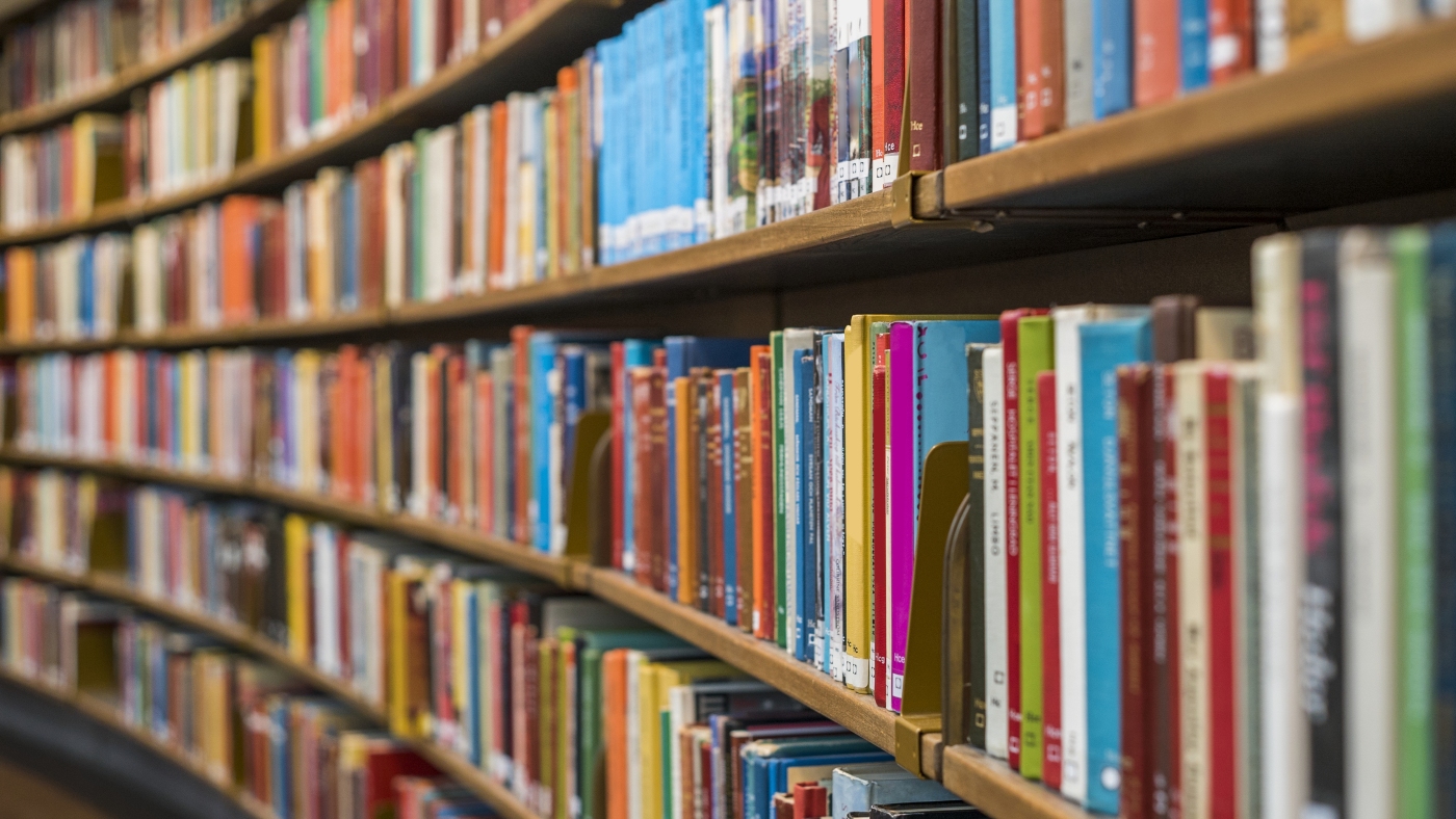 Des livres sur la race et le genre seront restitués dans les bibliothèques scolaires de certaines bases militaires