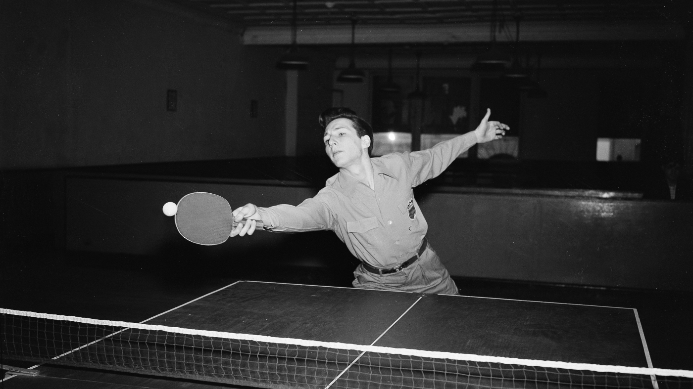 Le véritable champion de ping-pong – et arnaqueur – qui a inspiré « Marty Supreme »