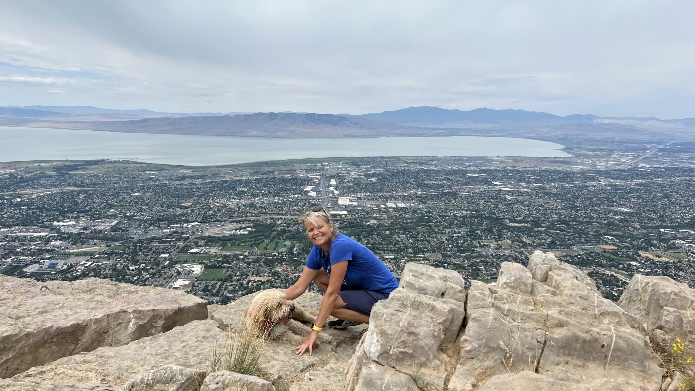 Une femme en deuil suite à son divorce a trouvé du réconfort auprès d'un couple sur la piste