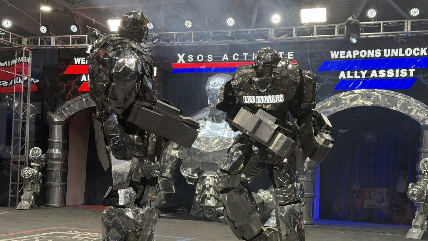 Des robots géants s'affrontent dans Robowar à Détroit