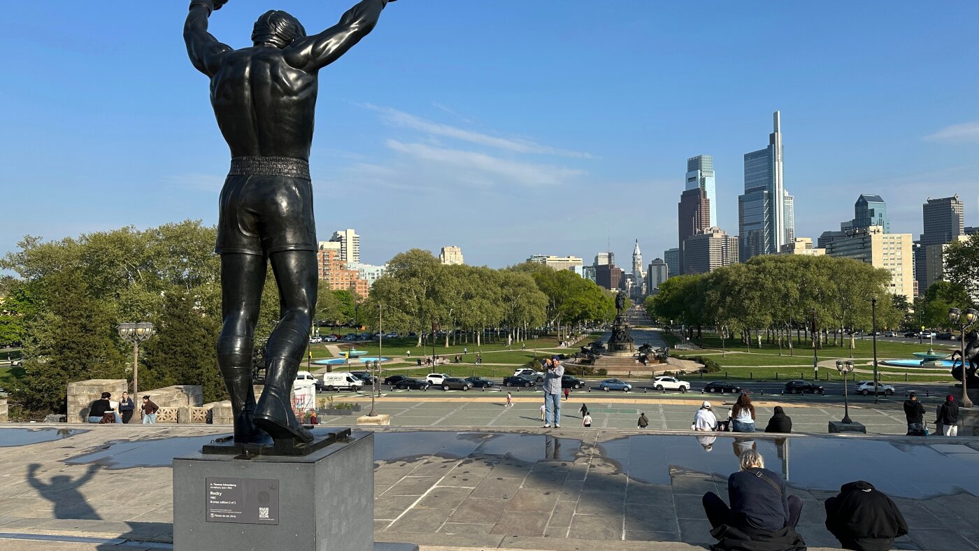 La statue de Rocky Balboa s'installe dans le musée d'art de Philadelphie