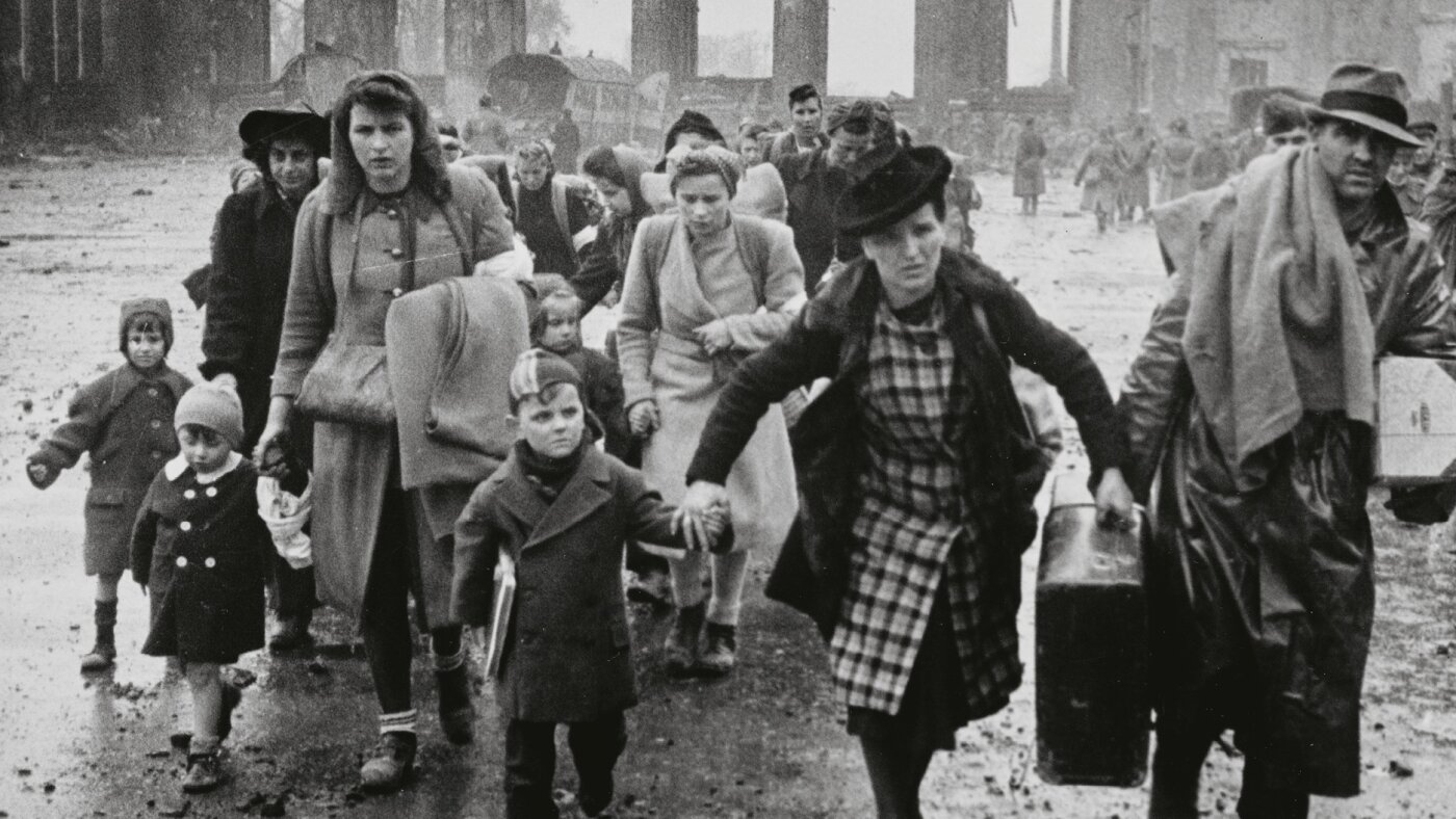 "Stay Alive", sur la vie quotidienne dans le Berlin nazi, montre à quel point il est facile de continuer