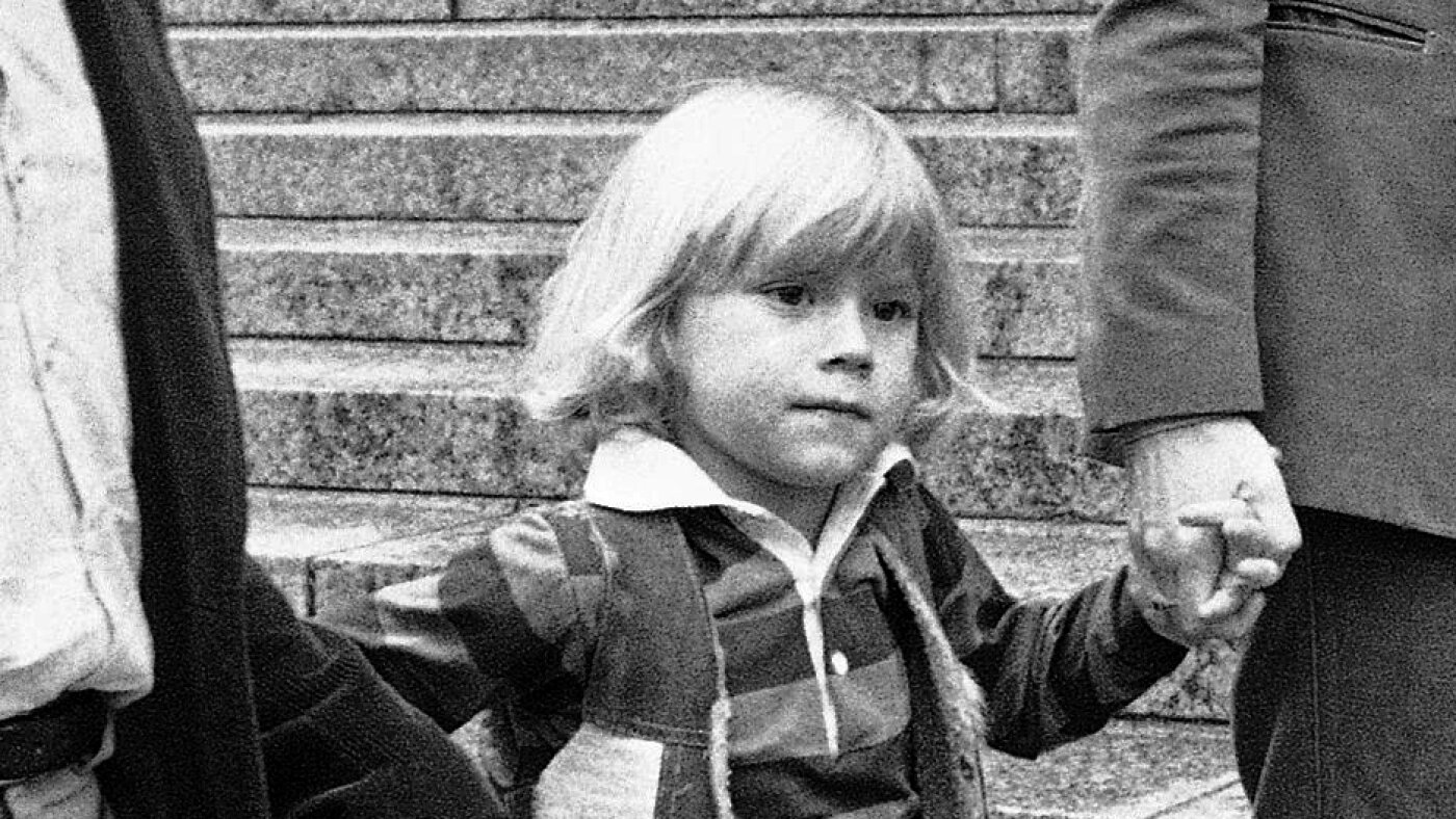Fils de radicaux, Zayd Ayers Dohrn détaille une enfance clandestine et en fuite
