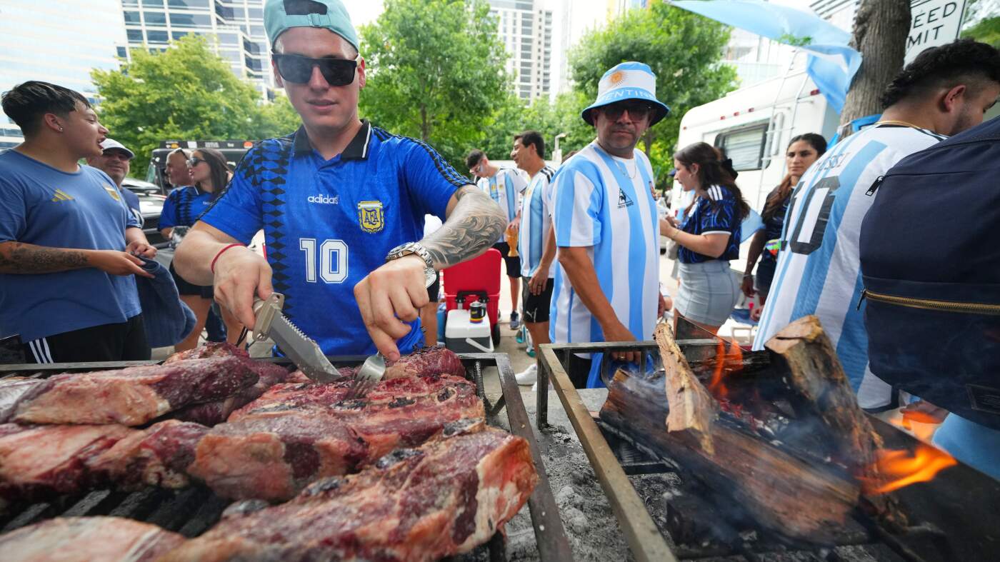 Il y a un problème de bœuf à la Coupe du Monde, alors que les supporters argentins affluent au Texas