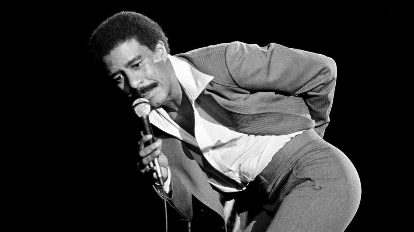 La fille de Richard Pryor étudie le mot N – un mot qu'il a utilisé, puis désavoué