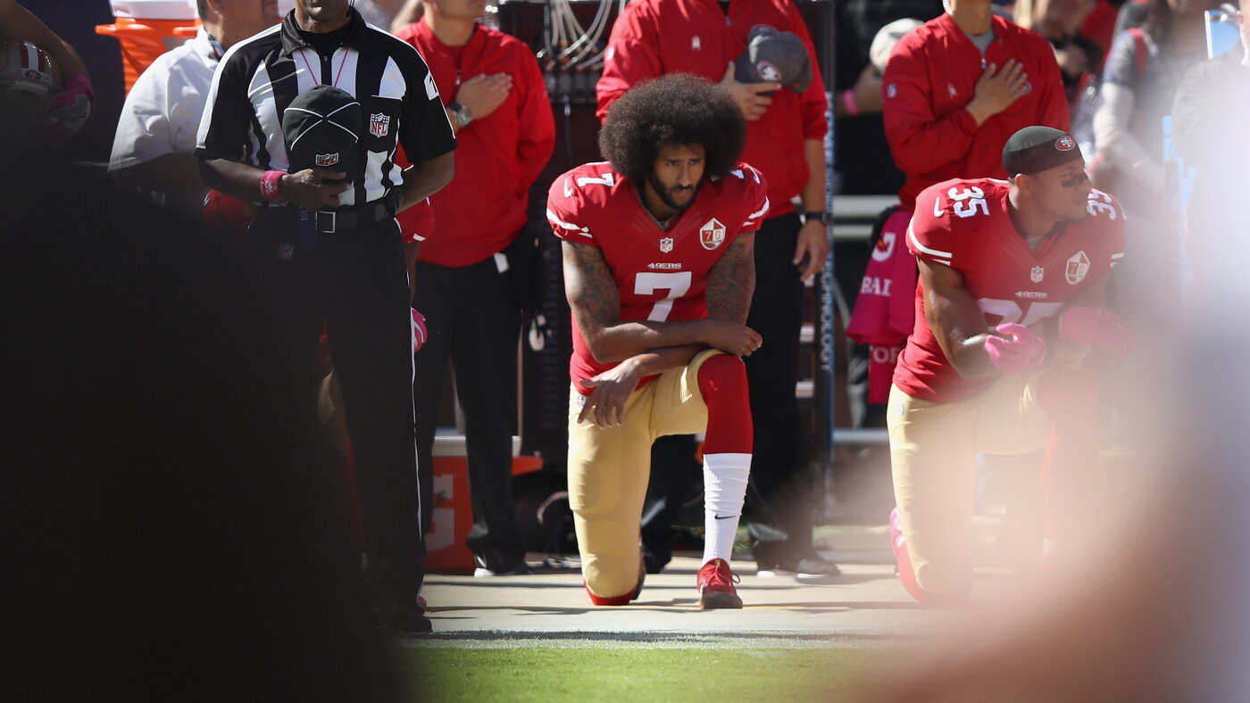 10 ans après s'être agenouillé, Colin Kaepernick mène toujours un « combat périlleux »