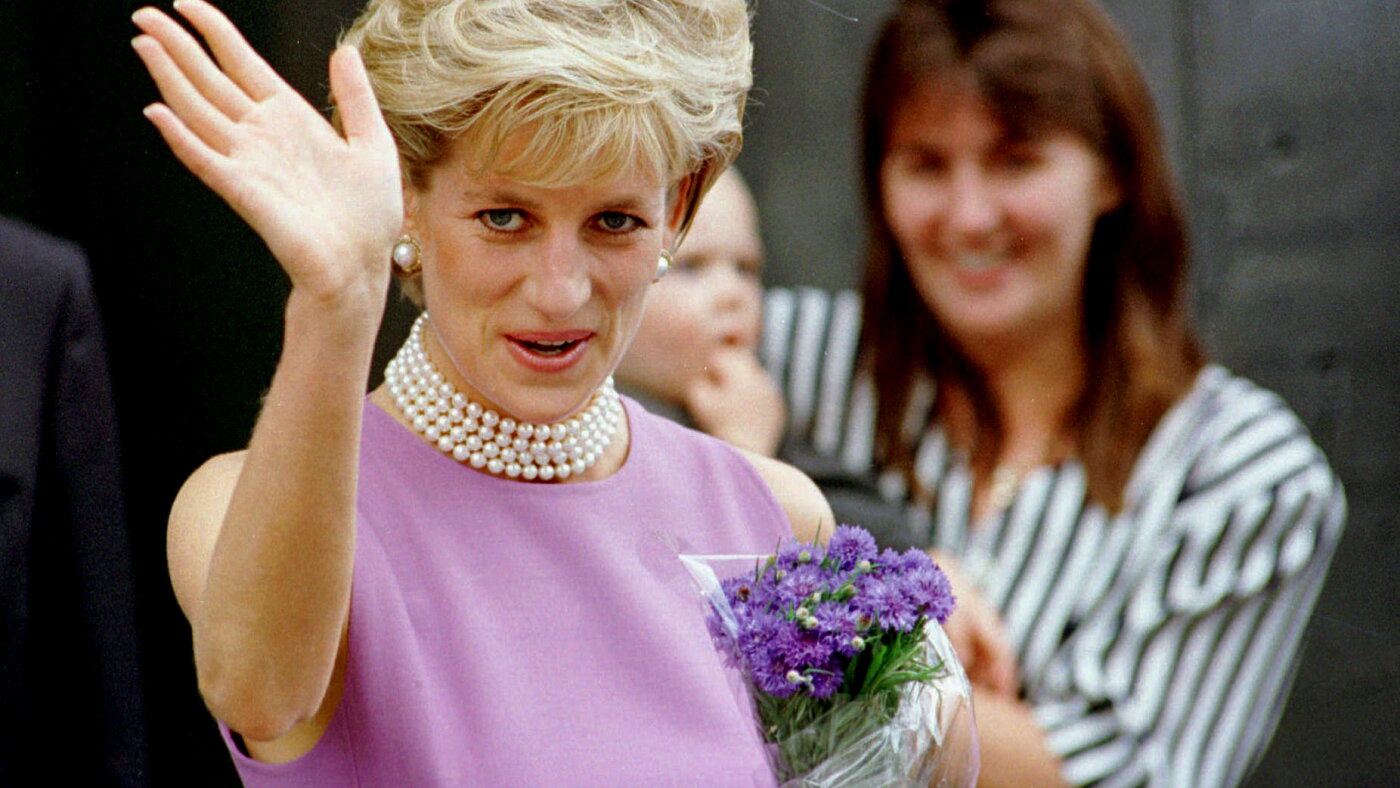 Un nouveau livre du frère de la princesse Diana déclenche une guerre des mots avec le roi Charles III
