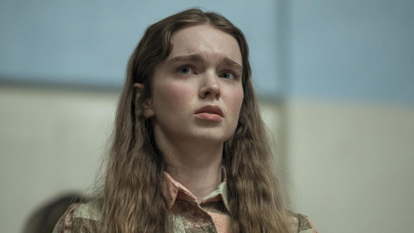 "Carrie" construit un monde puis le brûle
