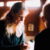 Nathan Fielder et Elizabeth Holmes sont un couple parfait… quelque part dans « Vous pouvez tout voir »